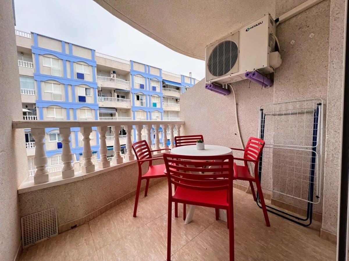 Welcoming Seafront Apartment Tv15 Торевьиа Экстерьер фото