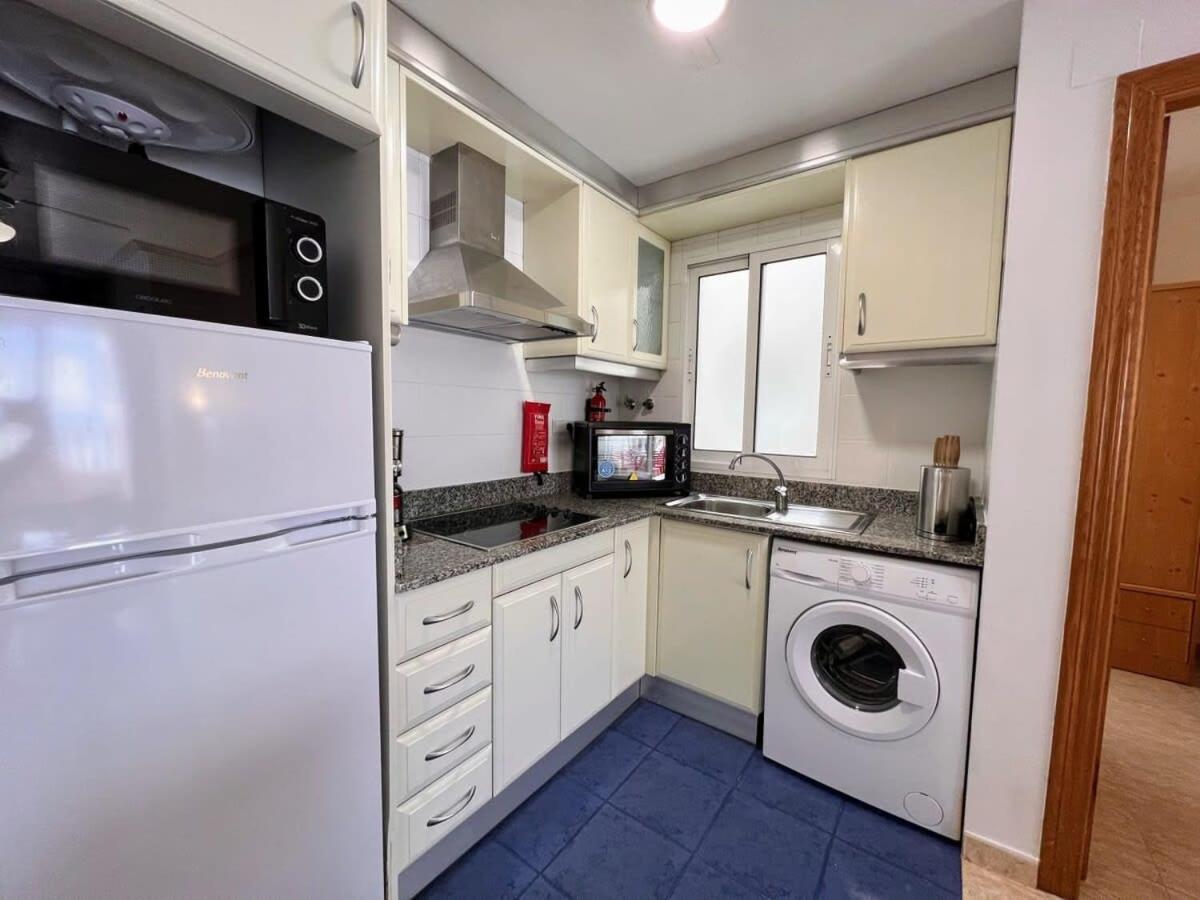 Welcoming Seafront Apartment Tv15 Торевьиа Экстерьер фото