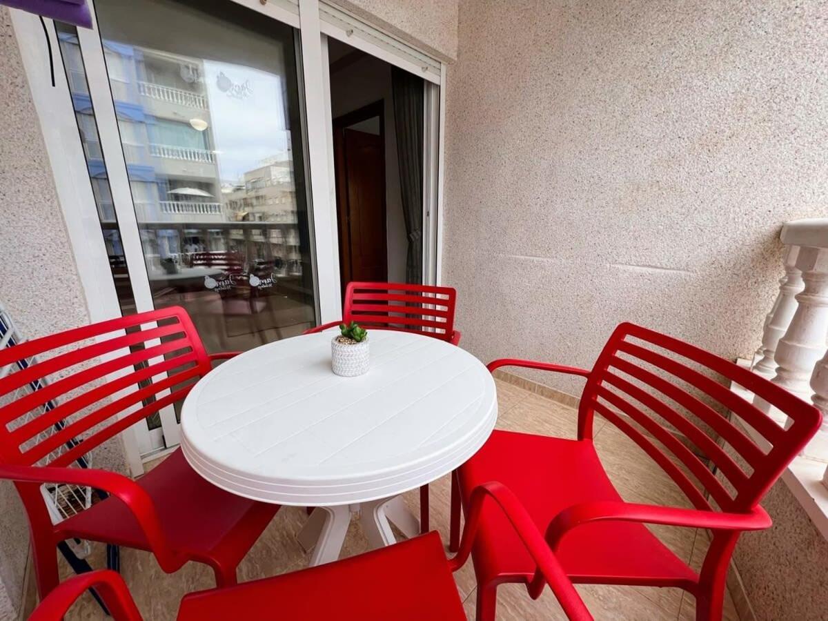 Welcoming Seafront Apartment Tv15 Торевьиа Экстерьер фото