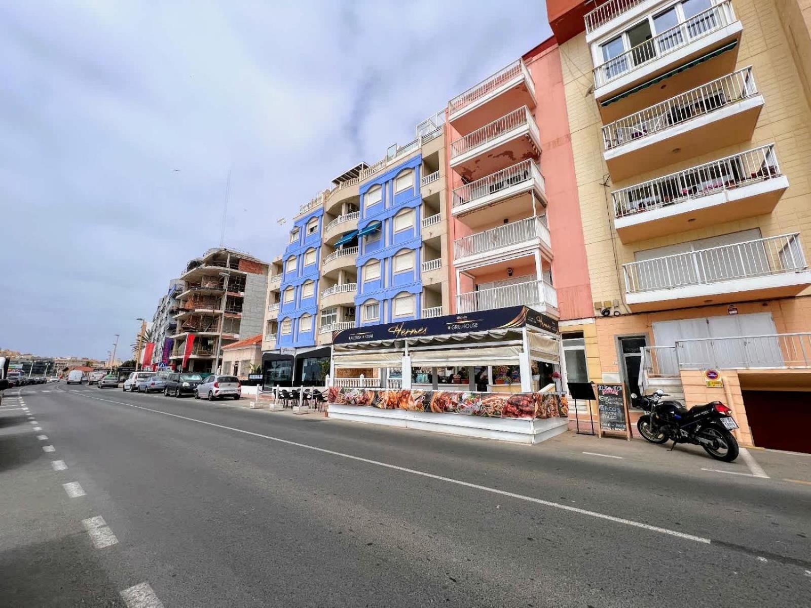 Welcoming Seafront Apartment Tv15 Торевьиа Экстерьер фото